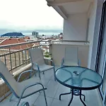 M&L Lux 3-Bedroom Apartment